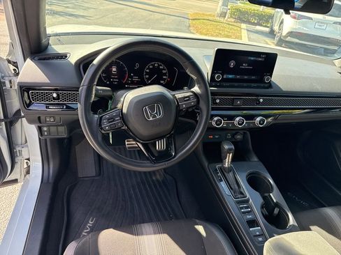 Used 2023 Honda Civic Sport image 14