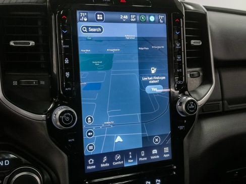 New 2026 RAM 1500 4x4 Crew Cab image 21