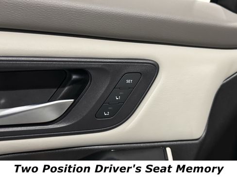 Used 2023 Nissan Rogue SL image 5