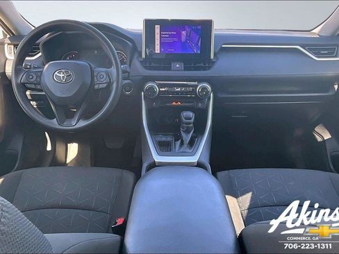Used 2024 Toyota RAV4 XLE image 7