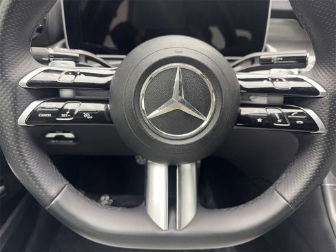 Used 2025 Mercedes-Benz C 300 Sedan image 54