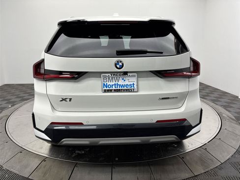 Used 2023 BMW X1 xDrive28i w/ Convenience Package AWD/4WD image 15