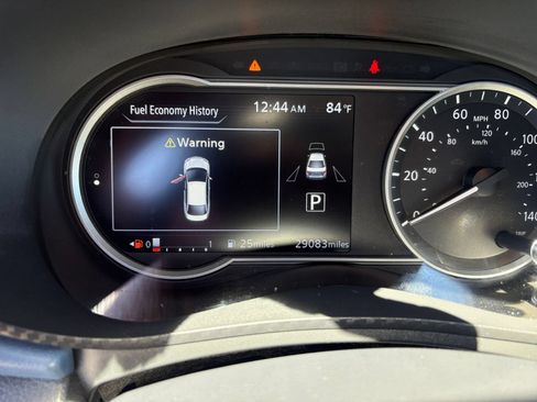 Used 2025 Nissan Versa SV FWD image 37