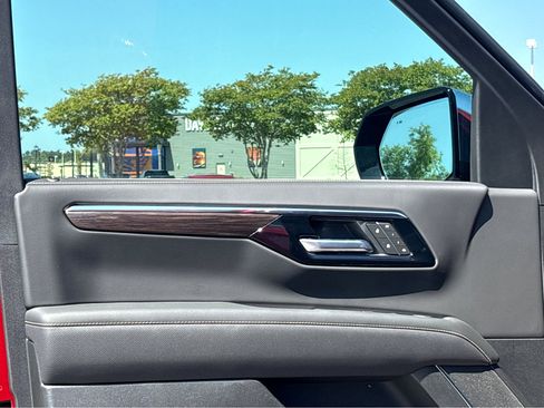 New 2026 Chevrolet Tahoe Premier w/ Sun And Tow Package RWD image 9