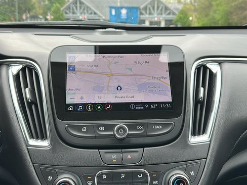 Used 2024 Chevrolet Malibu LT FWD image 19