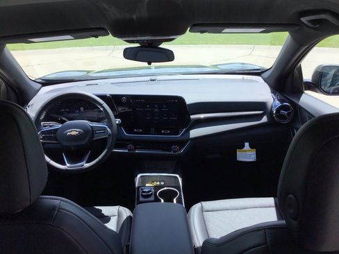 New 2026 Chevrolet Equinox LT w/ Convenience Package II image 15