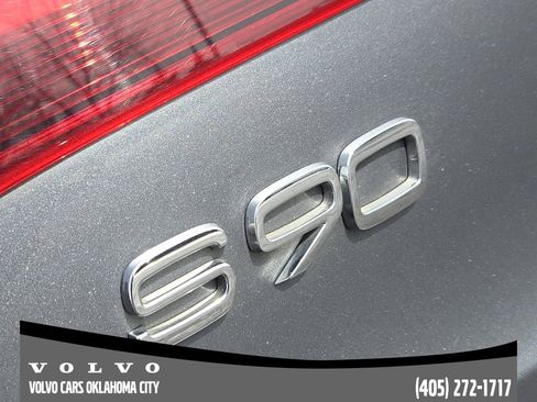 Used 2017 Volvo S90 T6 Inscription w/ Vision Package image 10