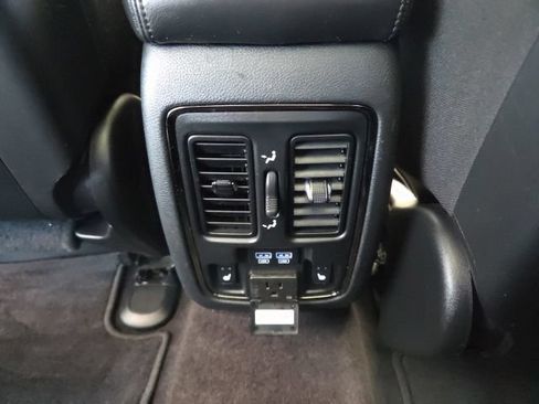 Used 2019 Jeep Grand Cherokee High Altitude AWD/4WD image 22