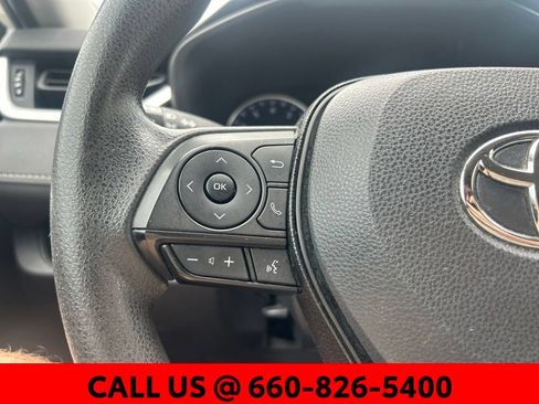 Used 2020 Toyota RAV4 LE w/ All Weather Liner Package AWD/4WD image 10
