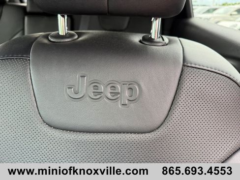 Used 2022 Jeep Cherokee Latitude Lux w/ Sun & Sound Group AWD/4WD image 15