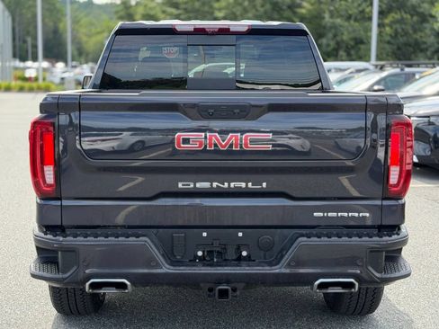 Used 2025 GMC Sierra 1500 Denali w/ Technology Package AWD/4WD image 4
