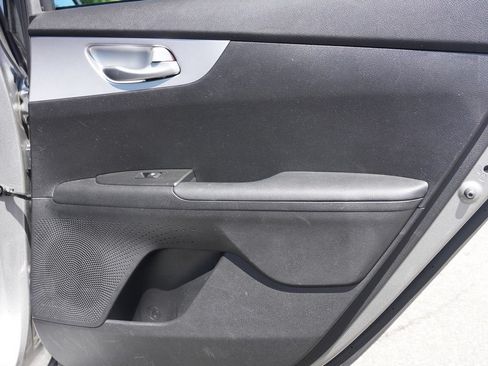 Used 2023 Kia Forte LXS FWD image 16