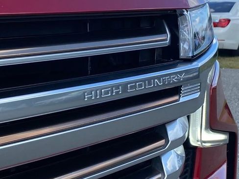 Used 2021 Chevrolet Suburban High Country w/ Max Trailering Package image 7