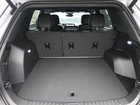 New 2026 Chevrolet Equinox LT w/ Convenience Package II AWD/4WD image 9