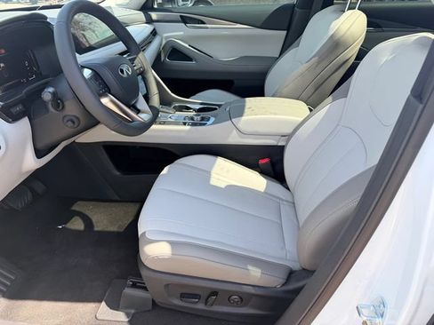 New 2027 INFINITI QX60 Luxe FWD image 15