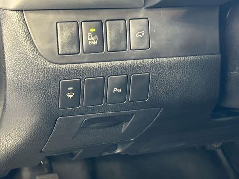 Used 2015 Toyota Highlander Limited AWD/4WD image 23