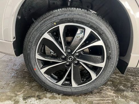 New 2025 MAZDA CX-5 AWD 2.5 S w/ Preferred Package image 30