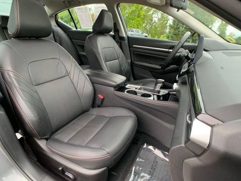 Certified 2024 Nissan Altima 2.0 SR FWD image 27