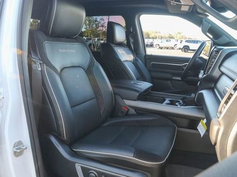 Used 2024 RAM 1500 Laramie image 25