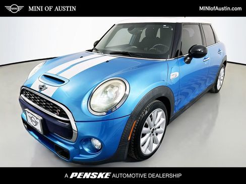 Used 2017 MINI Cooper S image 1