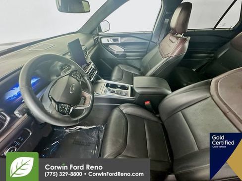 Used 2024 Ford Explorer Platinum w/ Technology Package AWD/4WD image 26