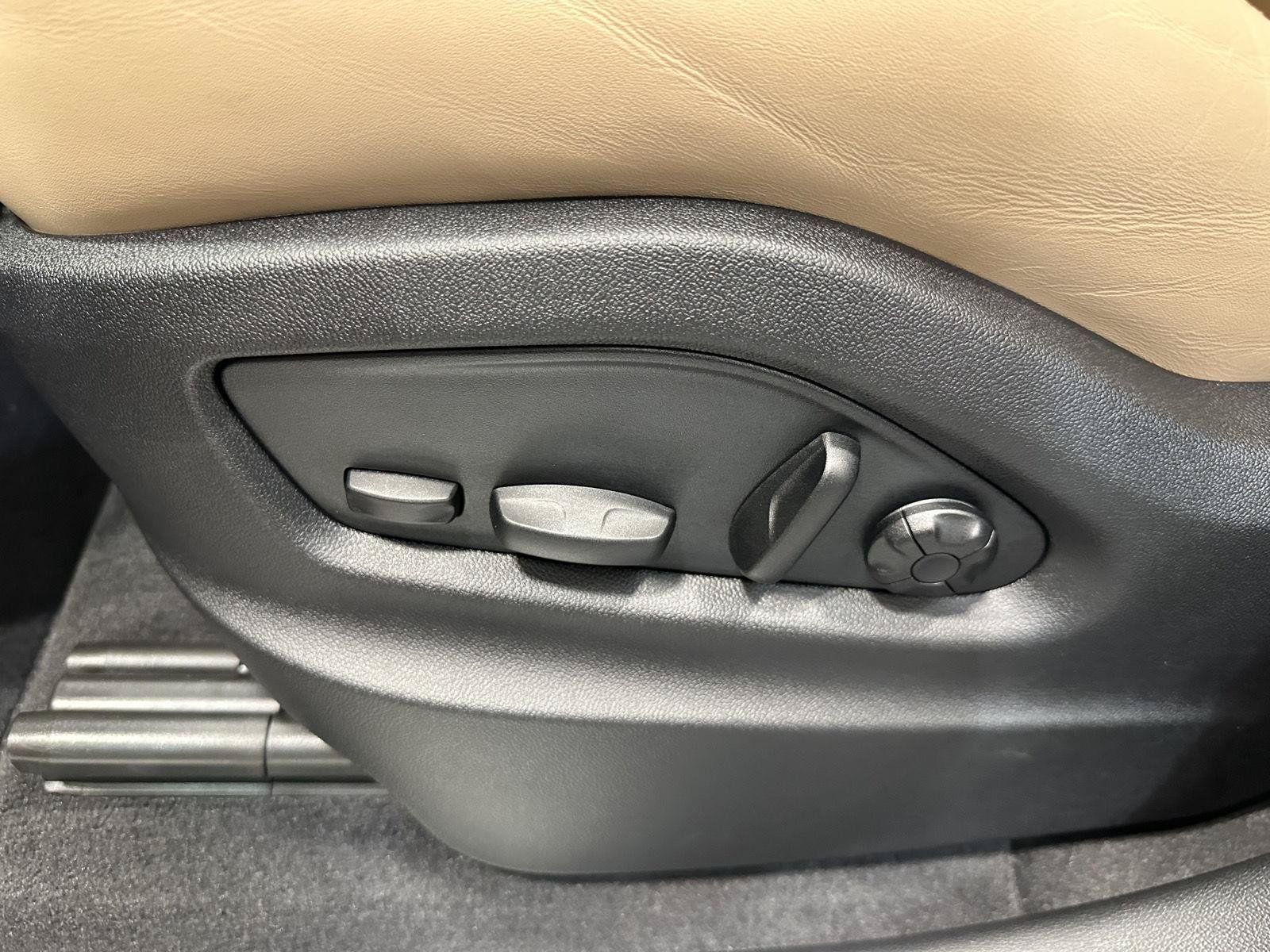 Certified 2026 Porsche Cayenne S AWD/4WD image 18