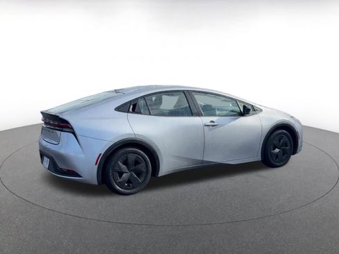 Used 2025 Toyota Prius LE image 15