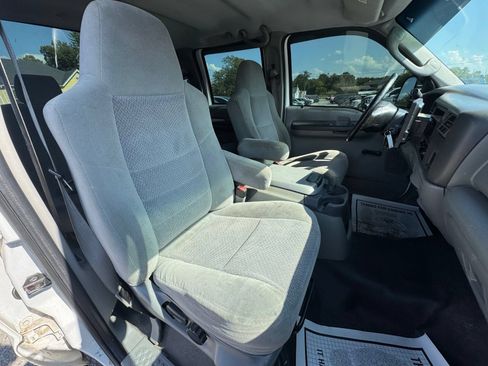 Used 2003 Ford F350 XLT RWD image 26
