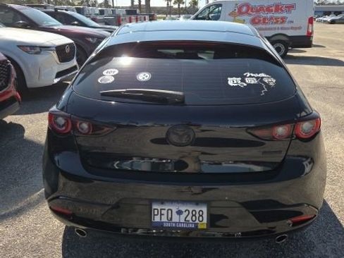 Used 2023 MAZDA MAZDA3 s image 4