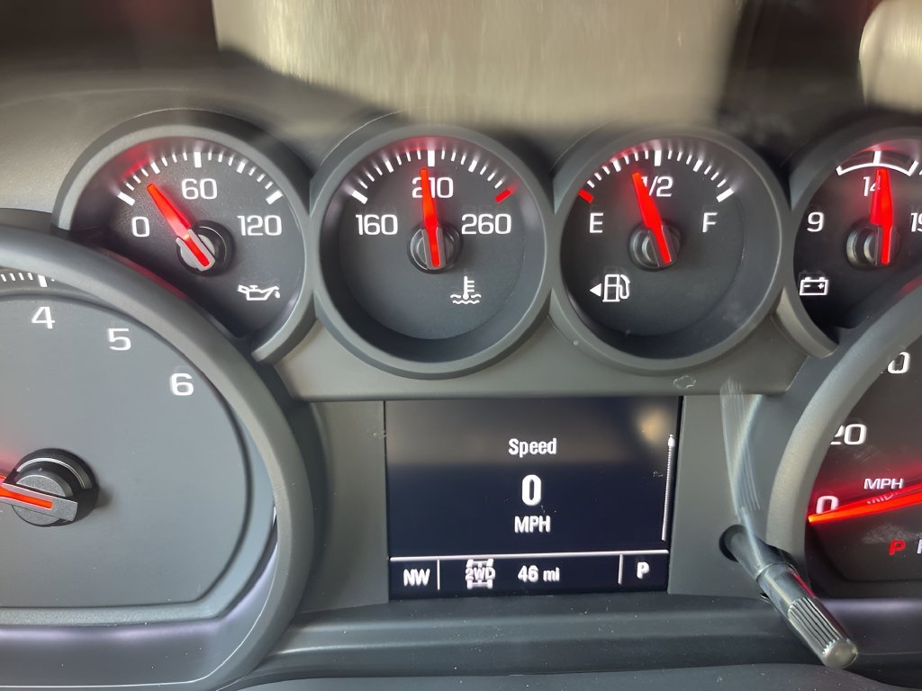 Used 2025 Chevrolet Silverado 1500 Custom w/ Turbomax Blackout Package AWD/4WD image 9