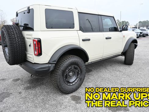 New 2025 Ford Bronco Badlands AWD/4WD image 3