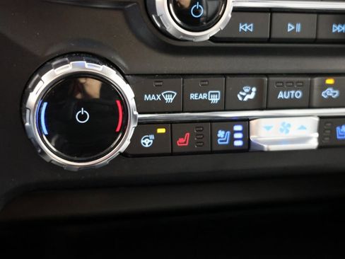 Used 2025 Ford F350 Lariat w/ Chrome Package image 9