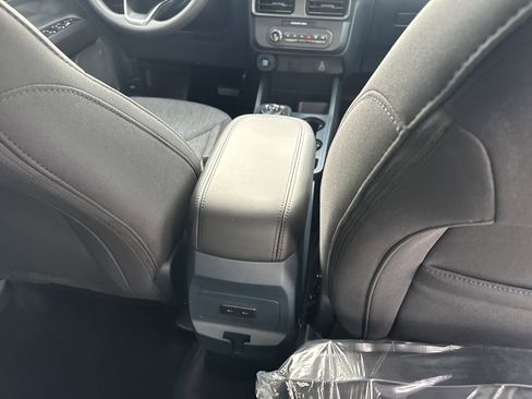 New 2025 Ford Maverick XLT w/ Black Appearance Package image 12