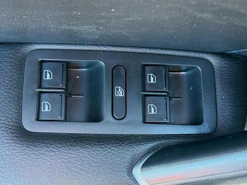 Used 2020 Volkswagen Passat 2.0T SEL image 23