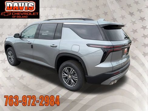 New 2026 Chevrolet Traverse LT w/ Driver Confidence Package AWD/4WD image 4