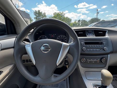 Used 2013 Nissan Sentra S FWD image 16