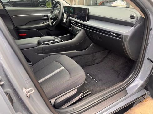 Used 2024 Hyundai Sonata SEL FWD image 15