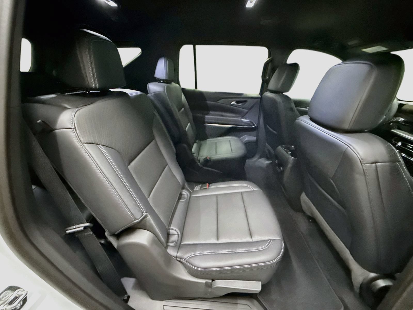New 2026 Chevrolet Traverse LT w/ Midnight/Sport Edition AWD/4WD image 31