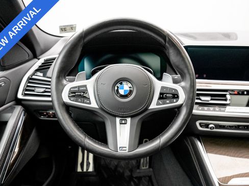 Used 2022 BMW X6 xDrive40i w/ M Sport Package AWD/4WD image 11