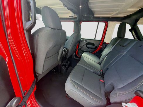 Used 2024 Jeep Wrangler Unlimited Sport AWD/4WD image 24