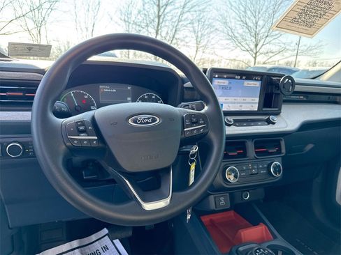 Used 2024 Ford Maverick XLT image 19