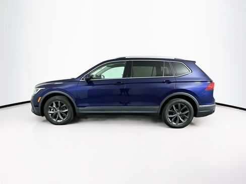 Used 2023 Volkswagen Tiguan SE FWD image 4