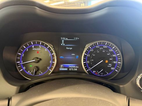 Used 2017 INFINITI Q60 Red Sport 400 RWD image 8
