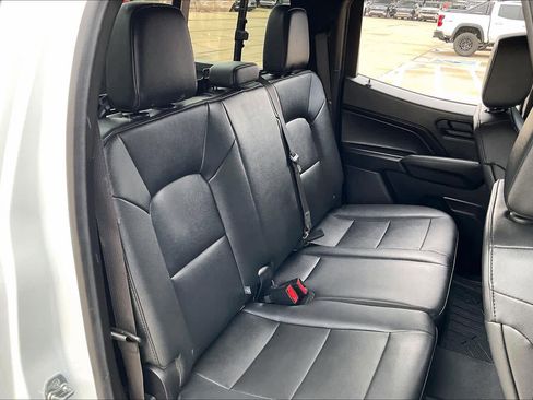 Used 2025 Chevrolet Colorado Trail Boss image 19