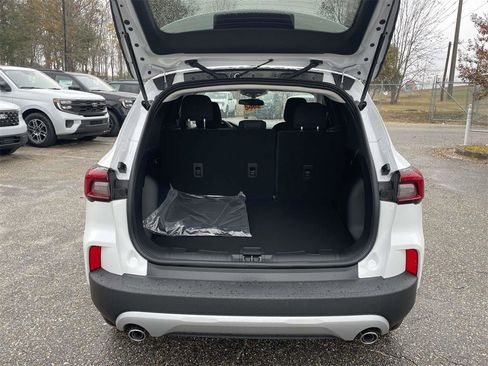 New 2026 Ford Escape Active image 10