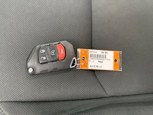 Used 2022 Jeep Wrangler Unlimited Sport image 12