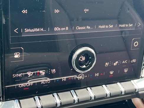 New 2026 GMC Yukon Denali w/ Denali Reserve Package image 19