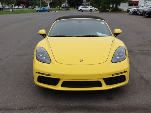 Used 2023 Porsche 718 Boxster S RWD image 2