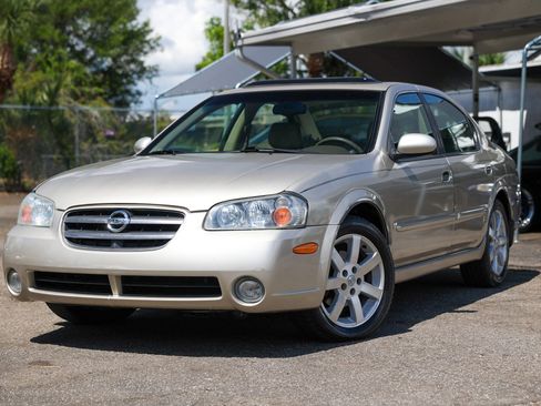Used 2002 Nissan Maxima GLE FWD image 1