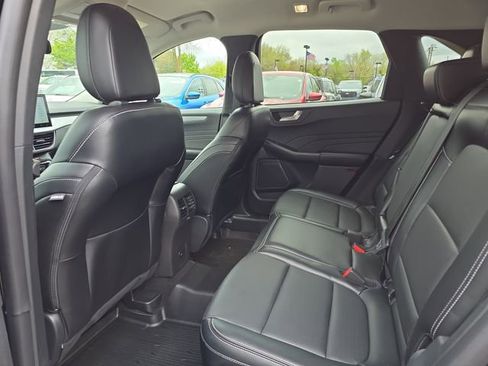 Certified 2024 Ford Escape Platinum AWD/4WD image 27